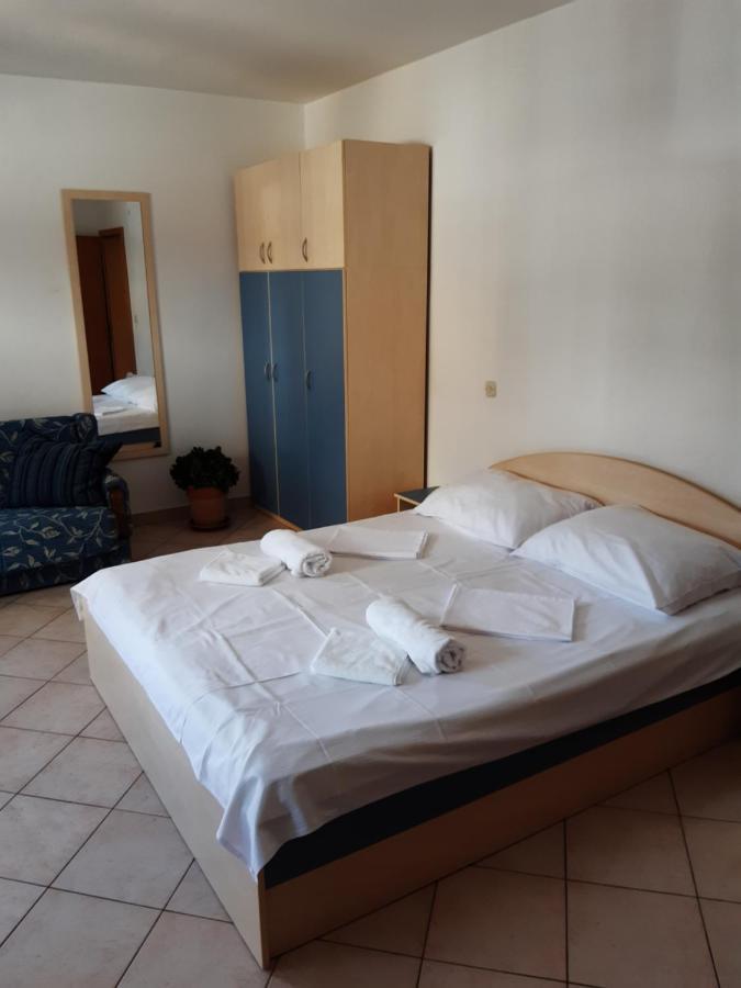 House Vida Goraleks Hotel Baška Voda Eksteriør billede
